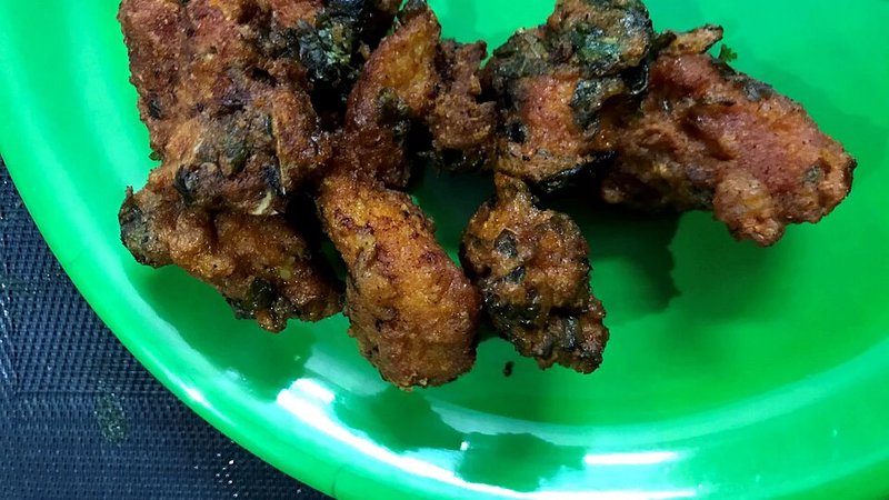 Fried vegetable fritters.