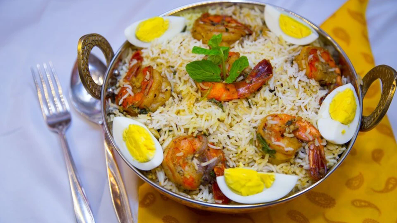 A plate of seafood biryani.